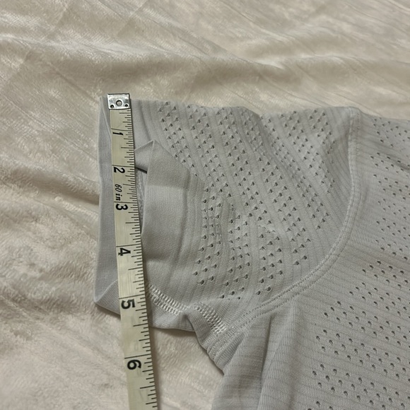 Lululemon Swiftly Breathe White Short Sleeve - Picture 15 of 16